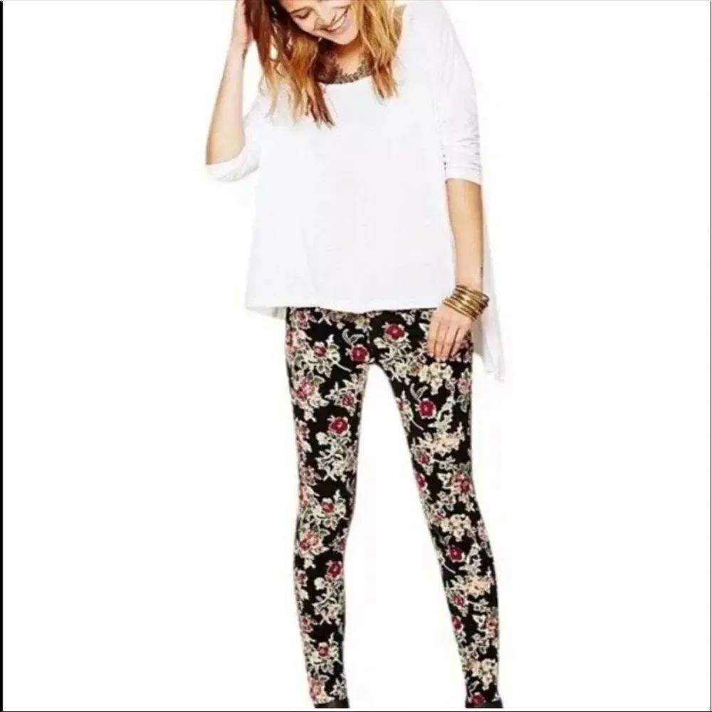 FREE PEOPLE | Floral Corduroy Pants Black & Red Women’s Size 26 (2)